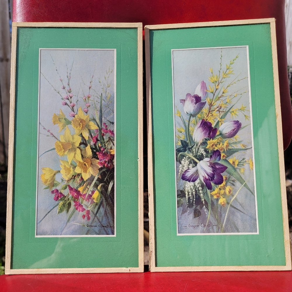 2 mini vintage Vernon Ward floral print hanging plaques with matte/ glass